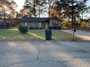 209 Turtle Creek Dr, Warner Robins, GA 31088