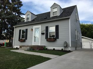 22768 Cushing Ave, Eastpointe, MI 48021