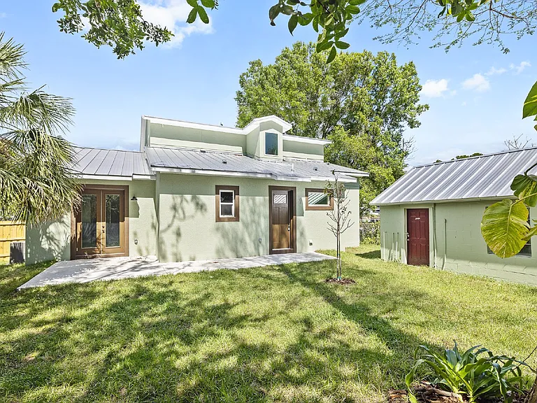 3208 N Rome Ave — Photo 3