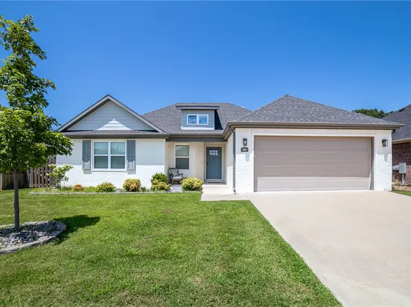 56 E Loveland Loop, Farmington, AR 72730