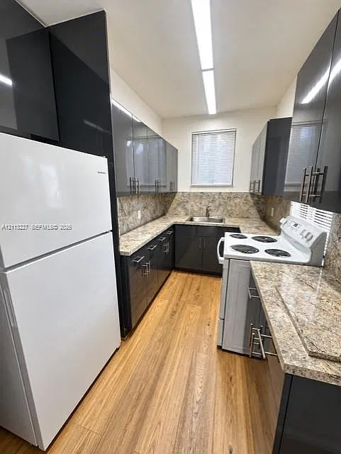 226 SW 21st Ave — Photo 4