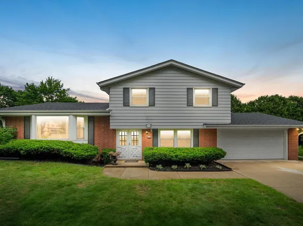 12130 W Chambers STREET, Wauwatosa, WI 53222