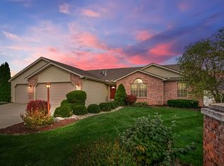 2129 Worthington Dr, Fort Wayne, IN 46845