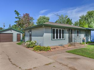 865 7th St SW, Pine City, MN 55063