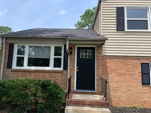 2nd image of 2504 Starwood Dr