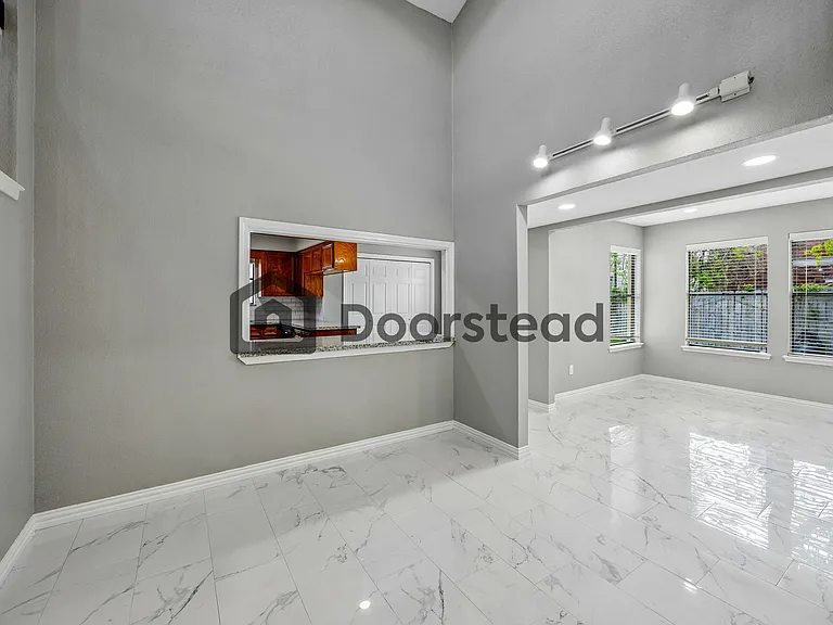 616 Shady Brook Dr — Photo 7