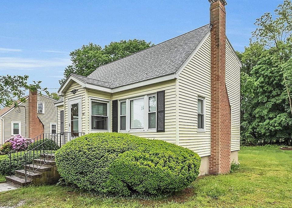 118 Pond St, Stoneham, MA 02180 Zillow