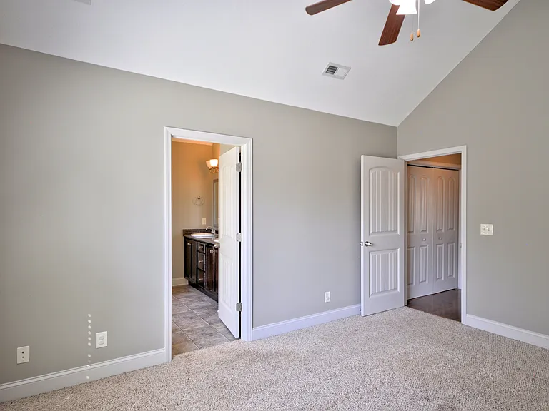 404 Leslie Wood Dr — Photo 19