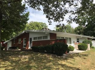 1009 Westlake Dr, Jerseyville, IL 62052