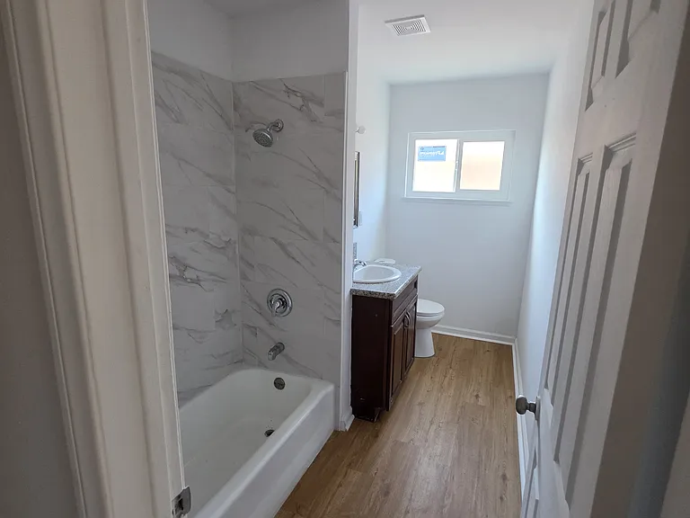 718 S Barclay Ave — Photo 7