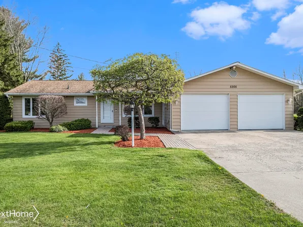 5305 W Farrand Rd, Clio, MI 48420