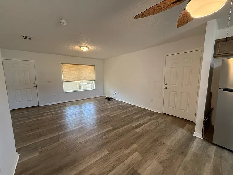 3288 NE Caitlin Ln — Photo 11