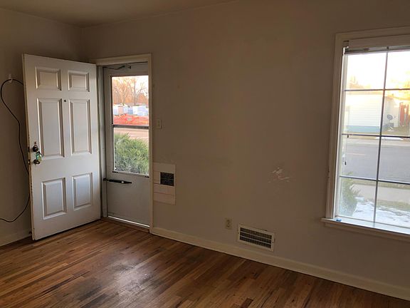 Living room looking toward the front door