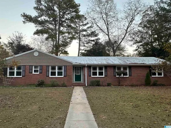 1017 Pecanwood Dr, Anniston, AL 36207