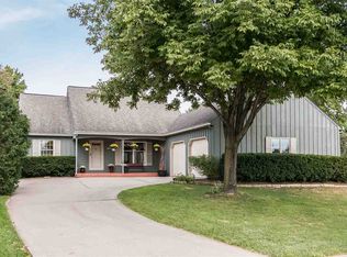 744 Spencer Dr, Iowa City, IA 52246