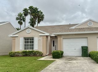 2215 SE 6th Ct, Homestead, FL 33033