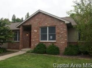 254 Prairie Grass Rd, Chatham, IL 62629