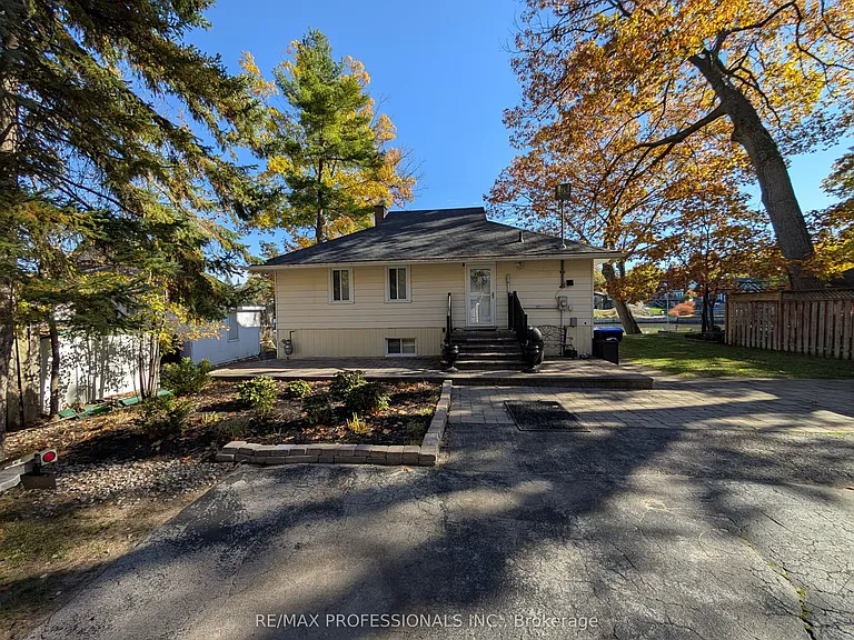 1103 Mosley St — Photo 18