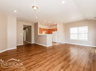 2010 Lisa Walk Dr, Indianapolis, IN 46227