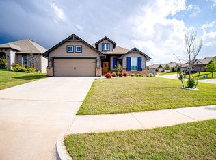 6100 Beverly Hills Dr, Edmond, OK 73034