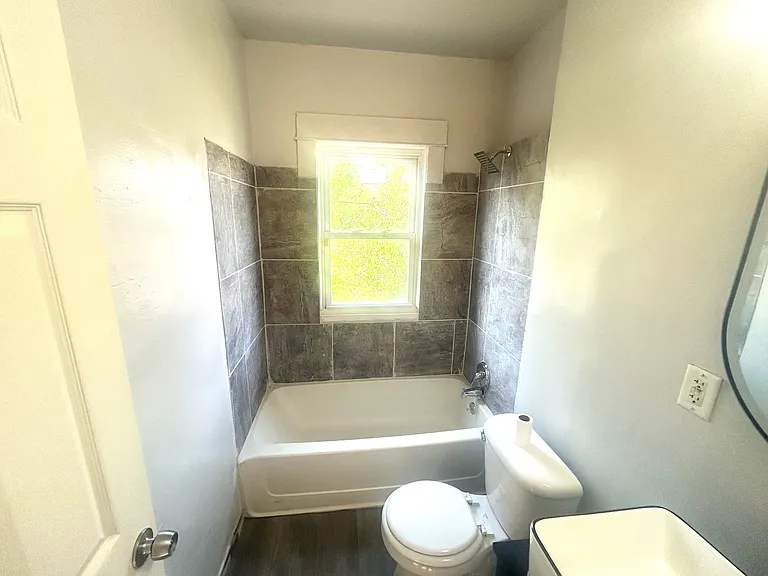 10122 North Blvd #1 — Photo 16