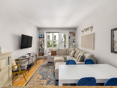 11 Charlton St APT 2C, New York, NY, 10014