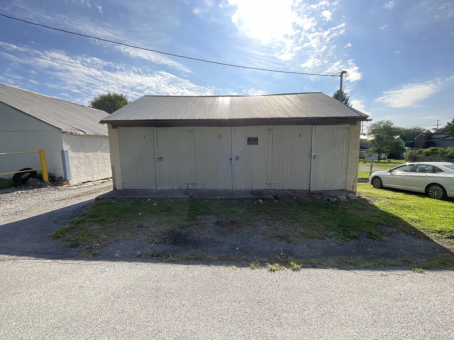 429 S Second St, Chambersburg - Garage 2 — Photo 2