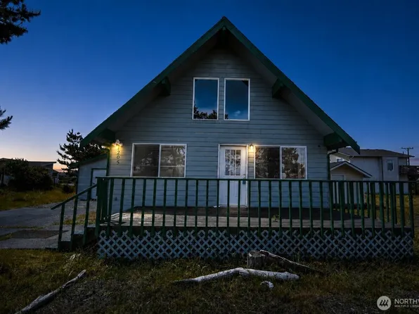 1205 Fairwood Drive SW, Ocean Shores, WA 98569
