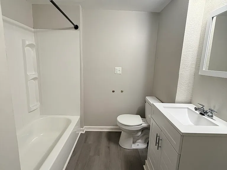 1304 Utah St — Photo 12