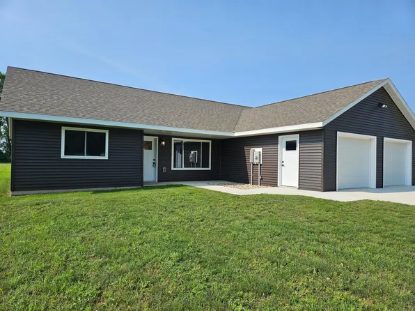 141 Washington St, Walnut Grove, MN 56180