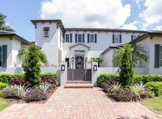 495 Bow Line Dr, Naples, FL 34103