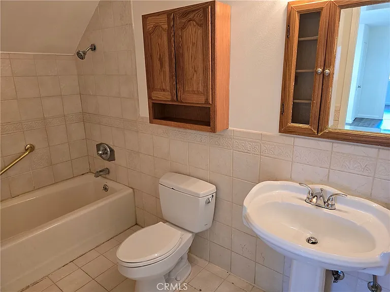 25317 Avenida Ronada — Photo 39