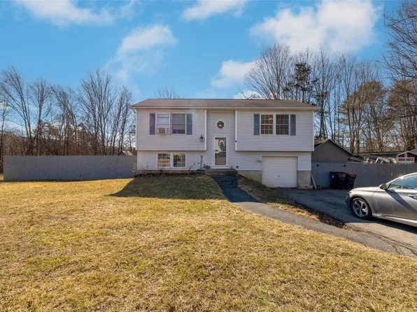 26 Lilac Drive, Wingdale, NY 12594