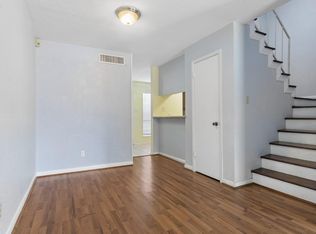 6111 Beverly Hill St #10, Houston, TX 77057