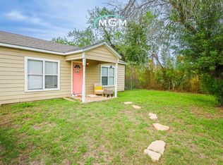 805 E Hefferman St, Beeville, TX 78102