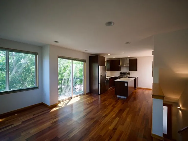 9053 17th Ave SW — Photo 2