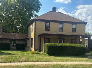 516 N 6th St, Rochelle, IL 61068