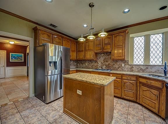 5th image of 317 Plantation Dr
