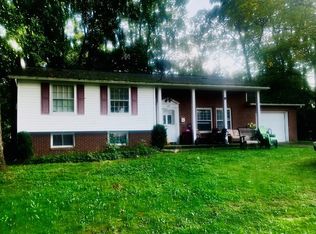 956 Oakwood Dr, Clarion, PA 16214