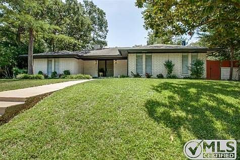 1st image of 3716 Lynnwood Dr
