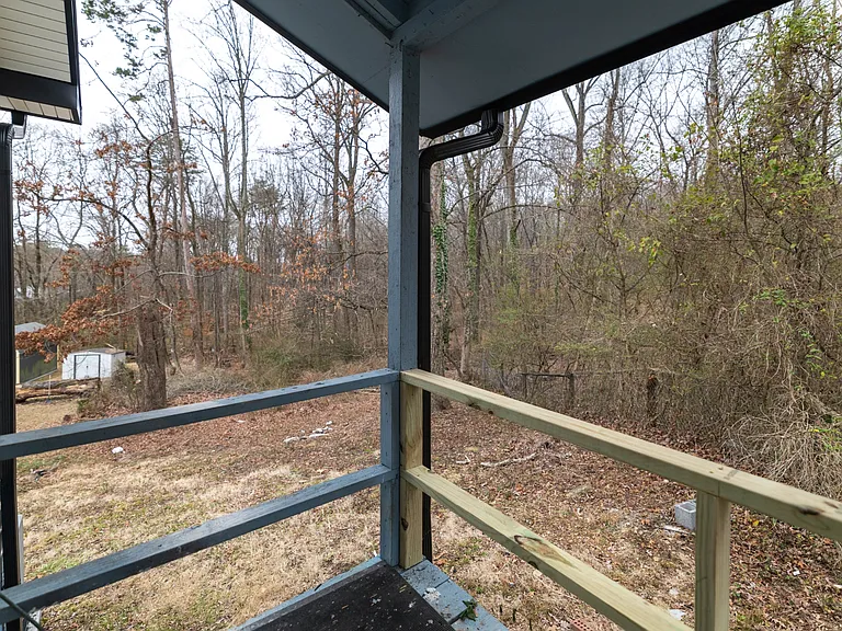 219 Highland Ave — Photo 21