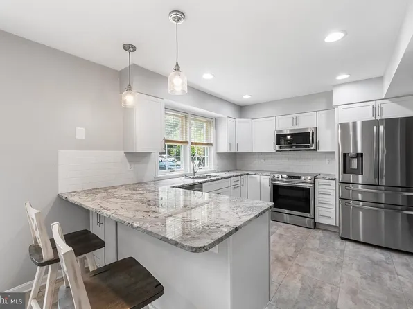 34 Tullycross Ct, Lutherville Timonium, MD 21093