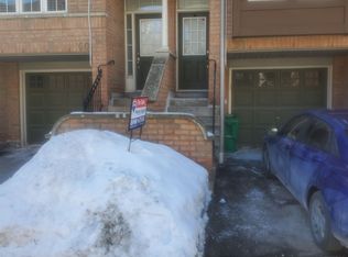 50 Strathaven Dr #62, Mississauga, ON L5R 4E7