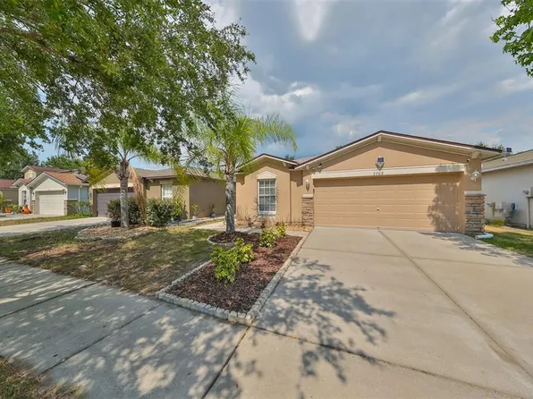 7708 Carriage Pointe Dr, Gibsonton, FL 33534