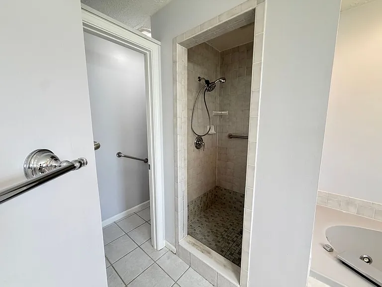 4034 Kristanna Dr — Photo 43