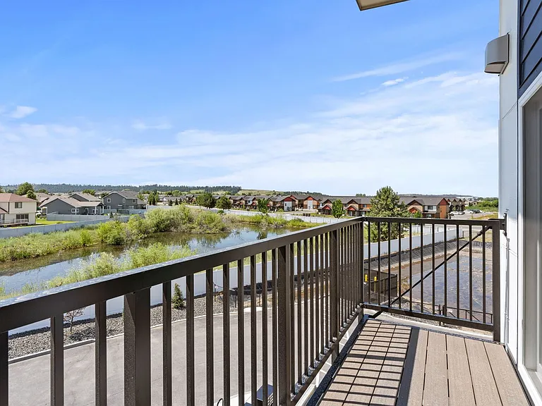 Fairways Apartments — Photo 42