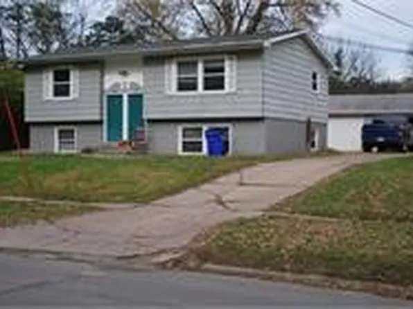 2710/2712 O Ave NW, Cedar Rapids, IA 52405