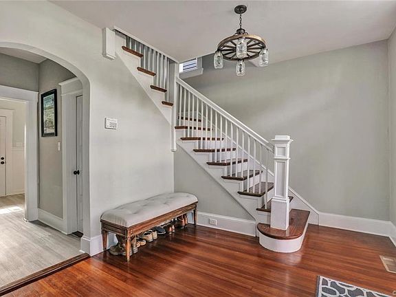 3rd image of 521 Northside Ave