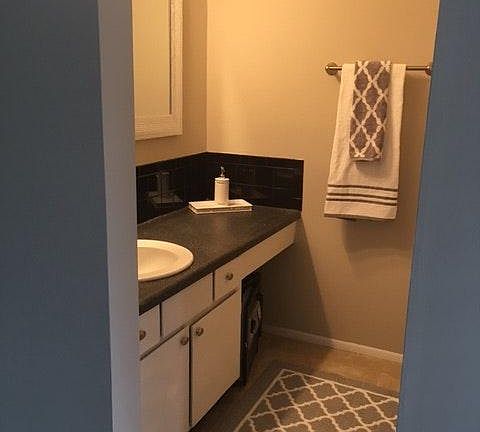 front bath in font bedroom