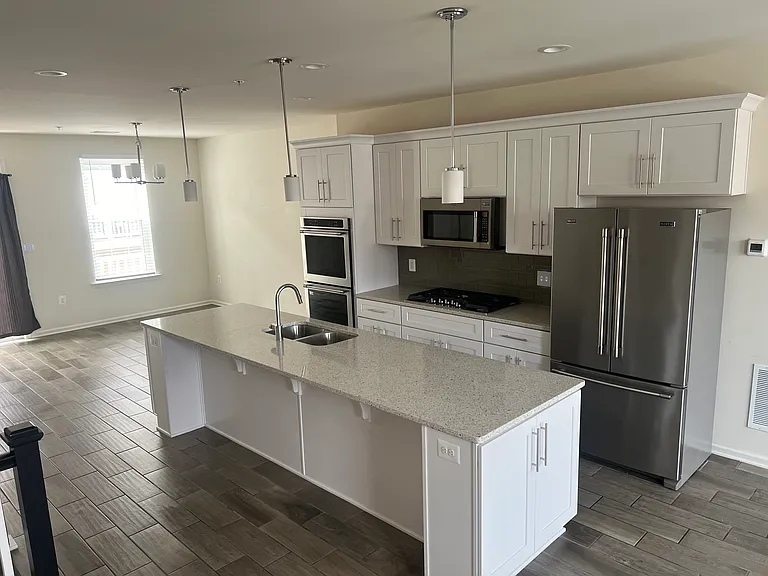 5331 Greenwich Cir — Photo 22